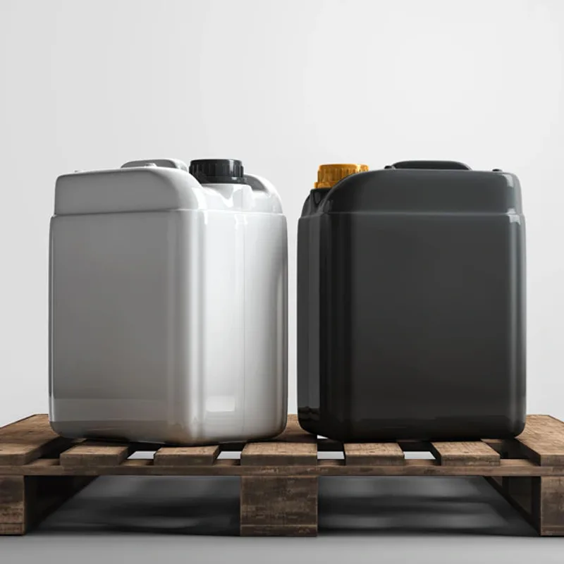Stackable plastic containers on a pallet