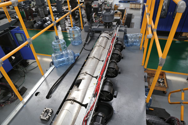 Extrusion barrel assembly for water jug production